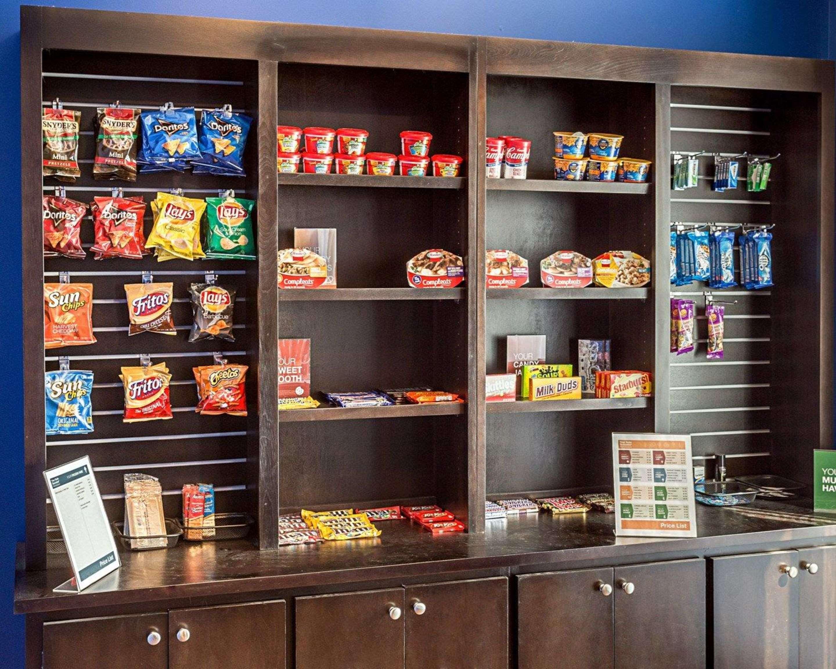 גונזלס Comfort Suites Near Tanger Outlet Mall מראה חיצוני תמונה