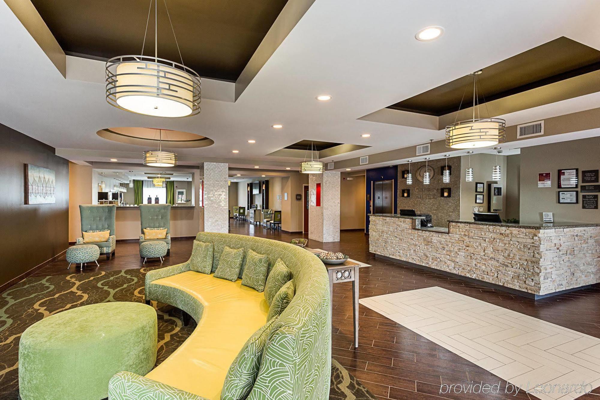 גונזלס Comfort Suites Near Tanger Outlet Mall מראה חיצוני תמונה